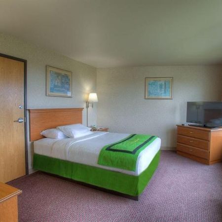 Quinault Sweet Grass Hotel 维景湾畔 外观 照片