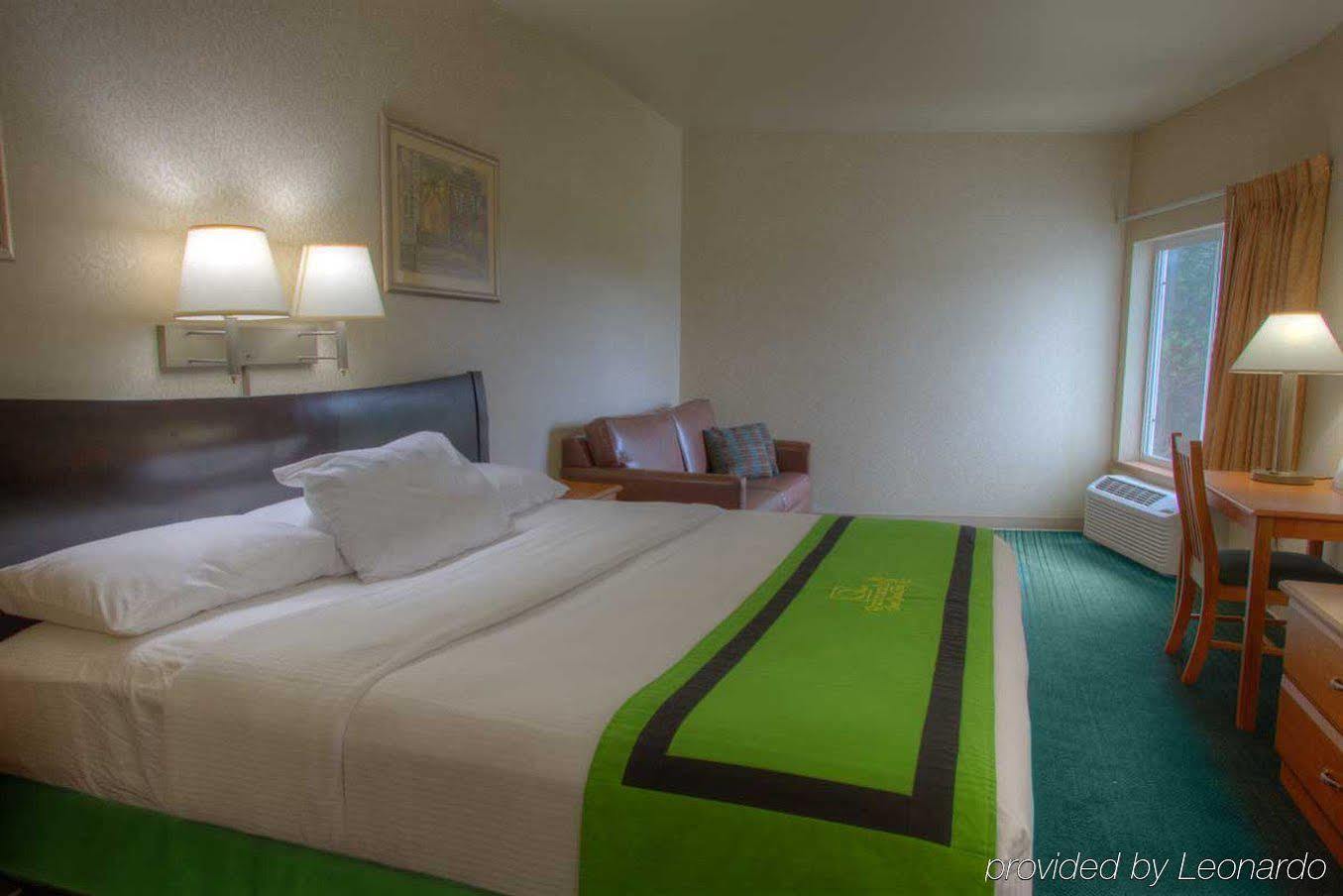 Quinault Sweet Grass Hotel 维景湾畔 外观 照片