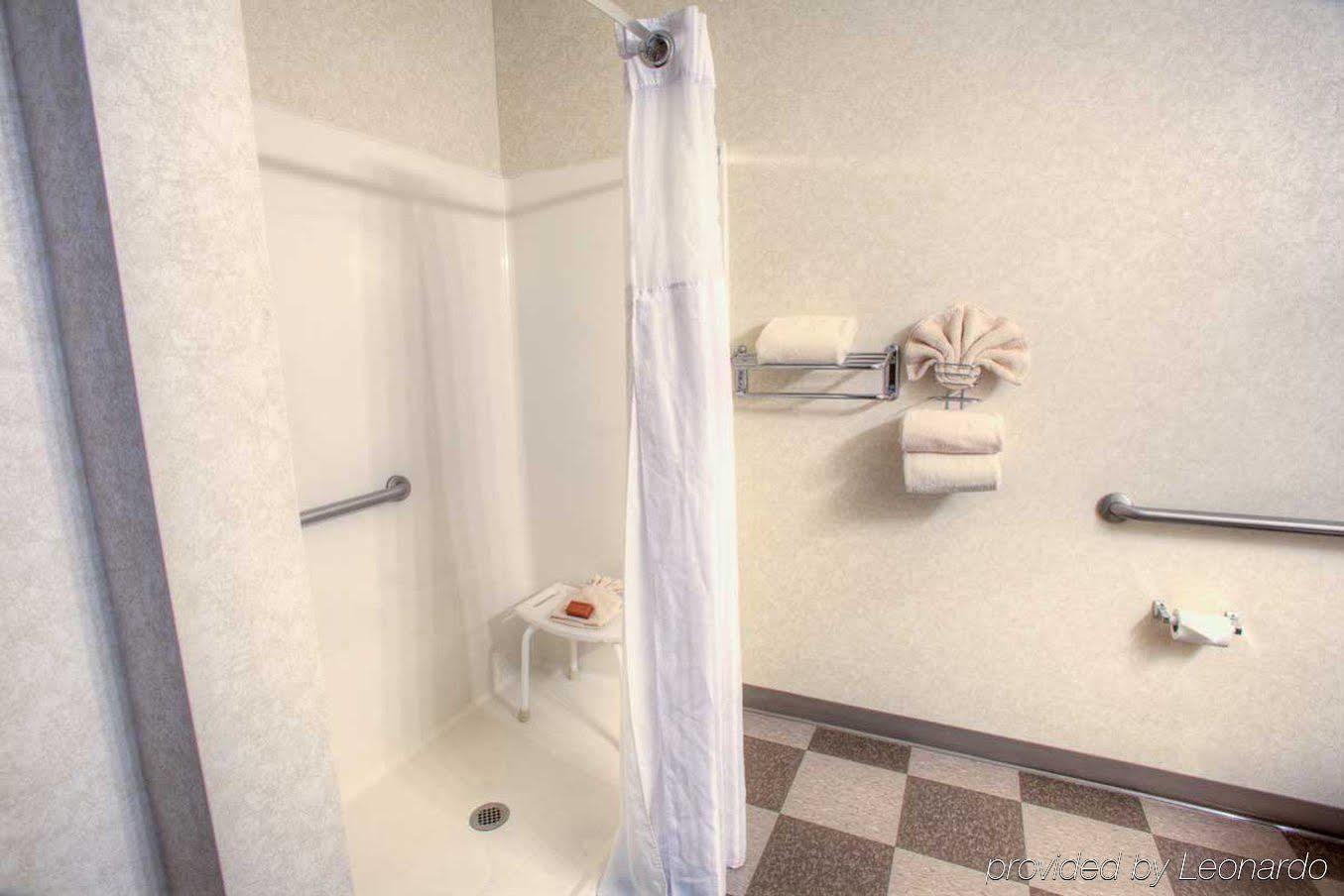 Quinault Sweet Grass Hotel 维景湾畔 外观 照片